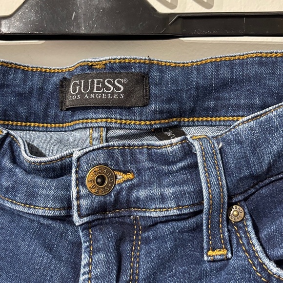 🎉4/30$🎉 Guess Men's Slim Straight Jeans - Dark Blue - Picture 2 of 6